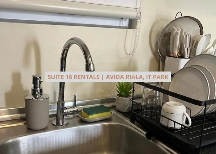 Cozy 1 Bedroom With Separate Living In It Park T1,t2, And T4 Appart hôtel *